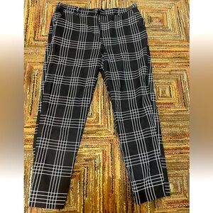 Shein Black Plaid Trouser Joggers New Chain Detail Unisex/Woman's Size Medium